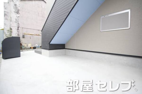 自転車置き場はこちらのスペースへ。