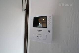 テレビモニターホンつき。