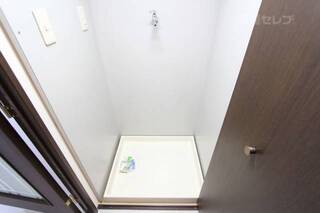 室内の洗濯機置き場です。