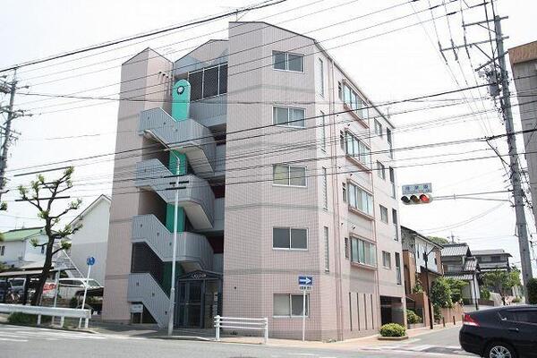 立派な外観です。