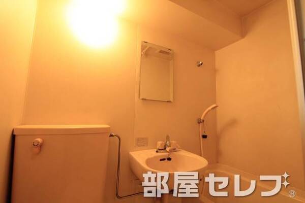 使い勝手のよい洗面台です。