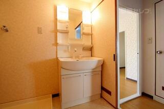 独立洗面化粧台です。