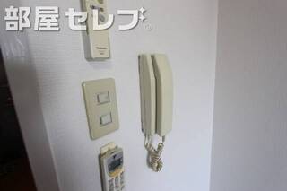 インターフォンで安心です。他号室の写真です。