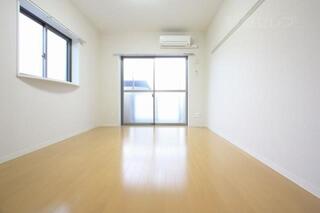 2面採光で明るいお部屋です。