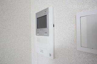 テレビモニターホンで来客時も確認することができます。