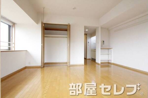 2面採光で多くの日の光を取り込みます。