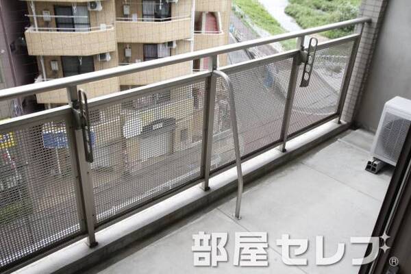 風通しの良いベランダです。