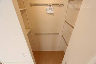 玄関の近くにある収納です