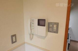 インターホンはTV付きです。