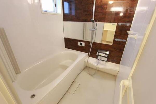 洗練されたデザインの一坪風呂です　贅沢なひと時を