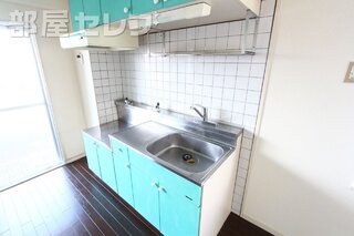 インターネットは光回線対応です。
