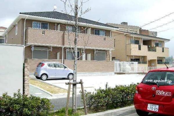 外観、とてもオシャレですよ。