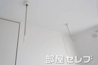 便利な室内物干しです。
