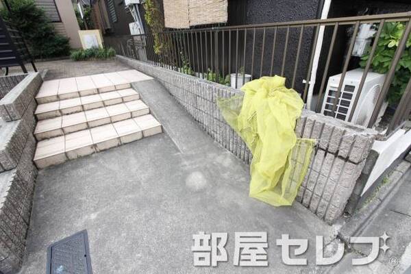 エントランス。