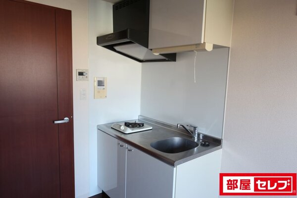 ※506号室の写真を参照しています