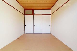 和室6畳のお部屋です。