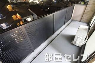 バルコニー。モデル写真です。