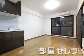 広く使用ができます。モデル写真です。