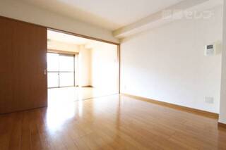 日当たりばっちりの洋室です。
