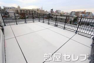 広いルーフバルコニーをです。
