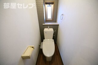 広々としたトイレットルーム