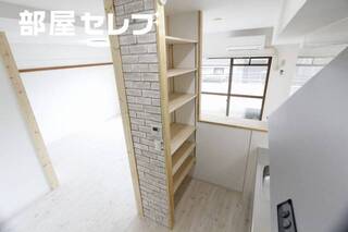 キッチン後ろの収納です。