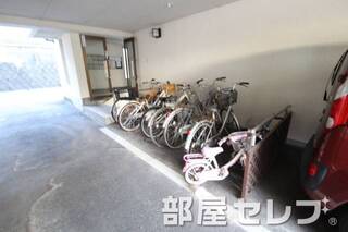 自転車置場。