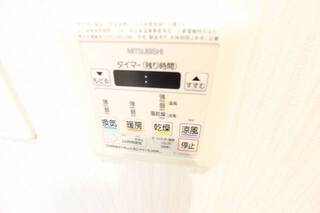 浴室乾燥機付きです