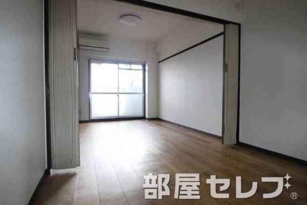 10帖あるのでひろびろ。他号室の写真です。
