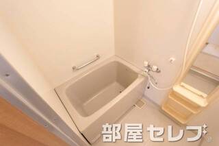 キレイなバスルームです。他号室の写真です。