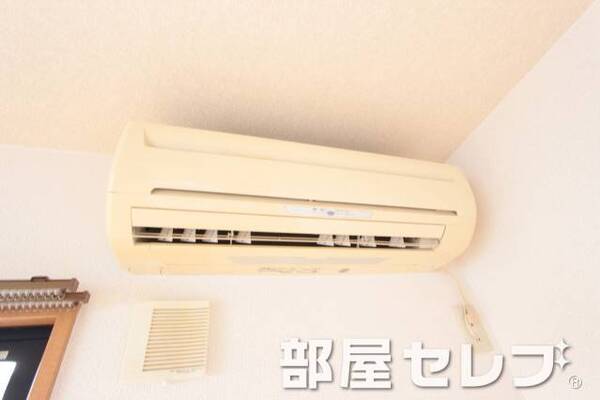 エアコンで快適生活を。他号室の写真です。