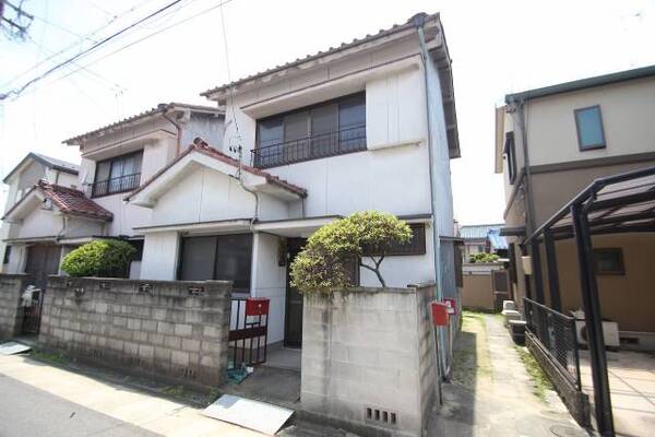 一戸建て。