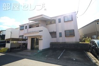 ピンクの建物です。