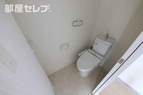 ウォシュレット完備です