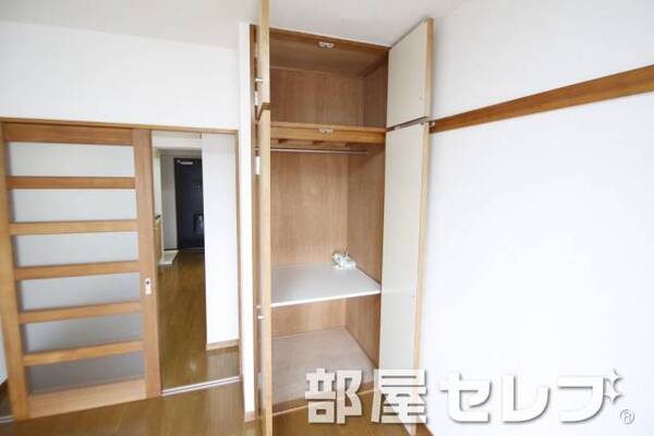 クローゼット。
