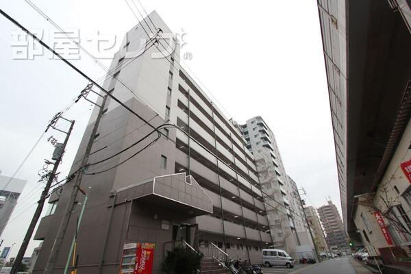 ベランダが南側にある日当たりのよい物件です。