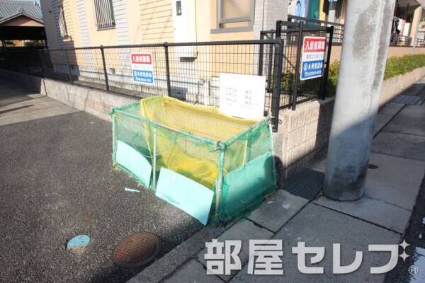 ゴミ置き場