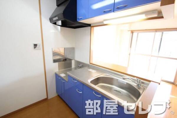 2口ガスコンロ設置可のキッチン　イメージ写真