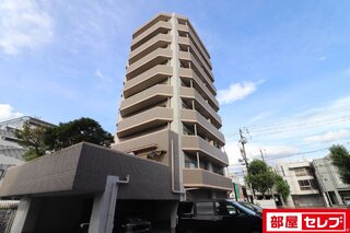 屋根付きの駐輪スペースです。