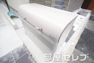 敷地内ゴミ置き場。