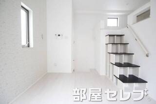 違う角度からの寝室。