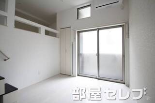 違う角度からの居室。