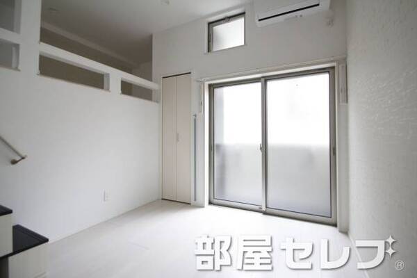 違う角度からの居室。