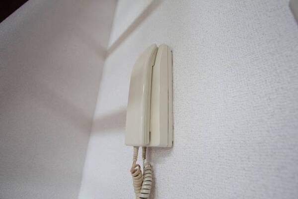 （06号室内装写真参照）