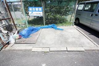 ゴミ捨て場です。