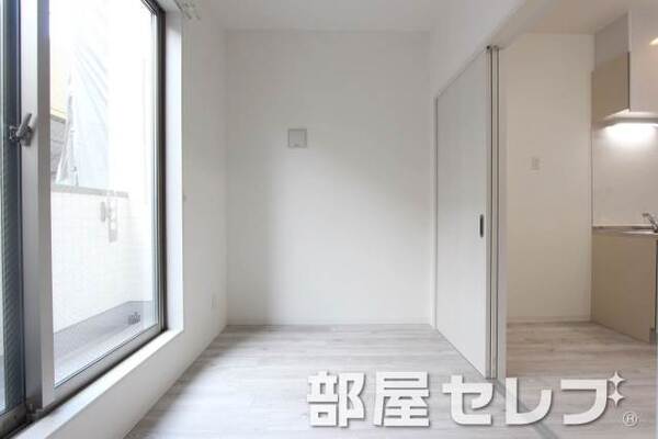 違う角度からの寝室。