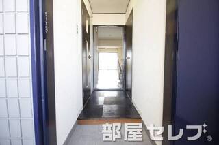 玄関口。