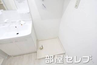 室内洗濯置き場で安心。206号室の写真です。