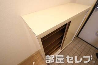 シューズボックス。イメージ写真