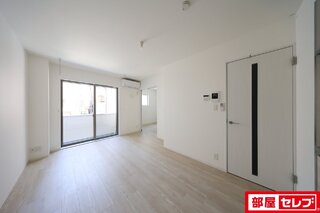 物件詳細(平面図、参考動画、建築確認書など)はQRコードから取得できます